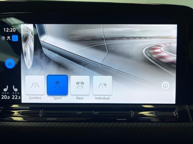 Volkswagen Golf 2.0 TSI DSG Golf VIII