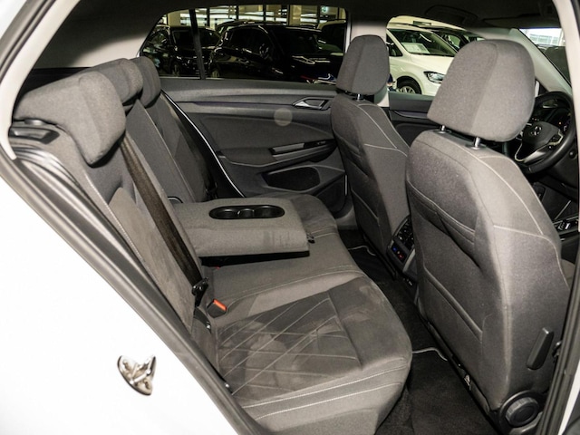 Volkswagen Golf 1.5 eTSI DSG Style