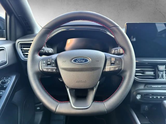 Ford Focus ST Line Wagon