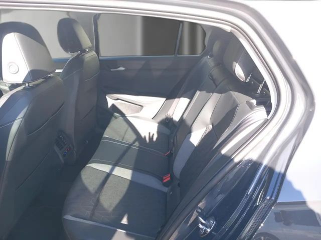 Volkswagen Golf 1.5 eTSI DSG Golf VIII