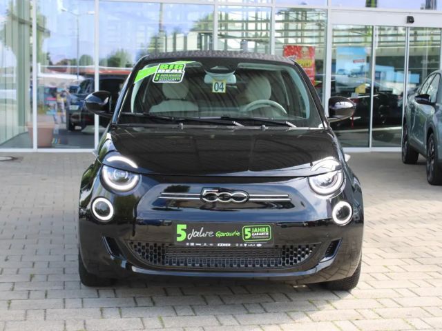 Fiat 500e La Prima by Bocelli