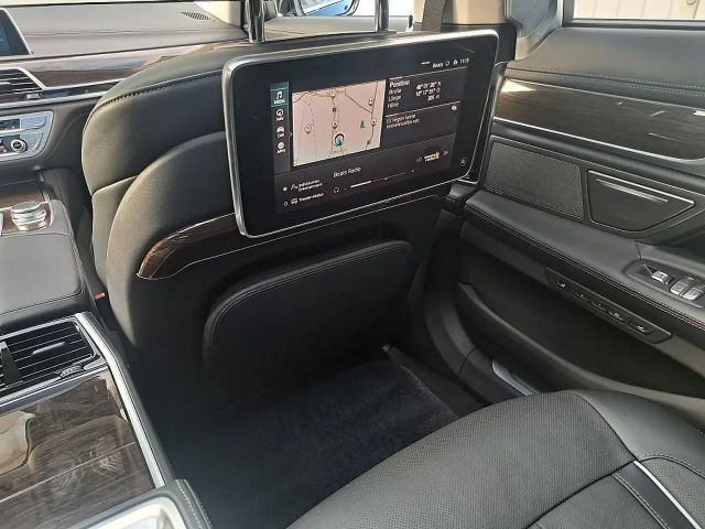 BMW 745 Sedan xDrive