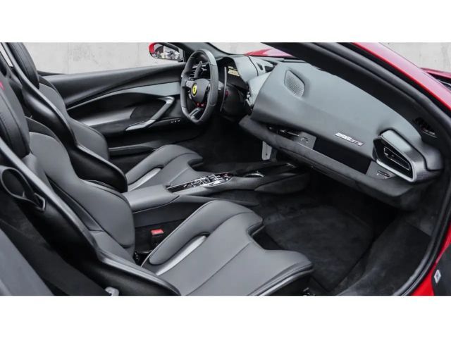 Ferrari 296 *Carbon+LED*Lift*Racing-Livery*Racingsitze*HiFi*