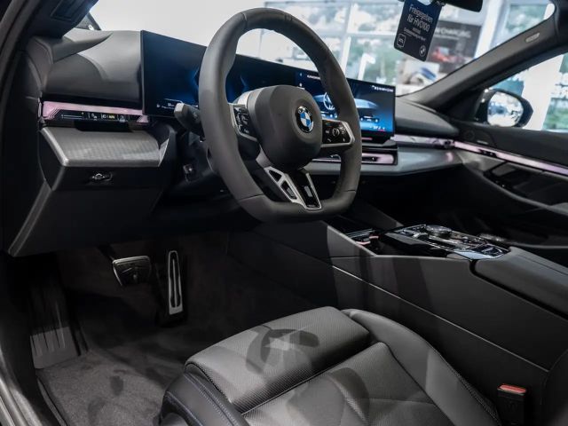 BMW 520 520d M-Sport Touring xDrive