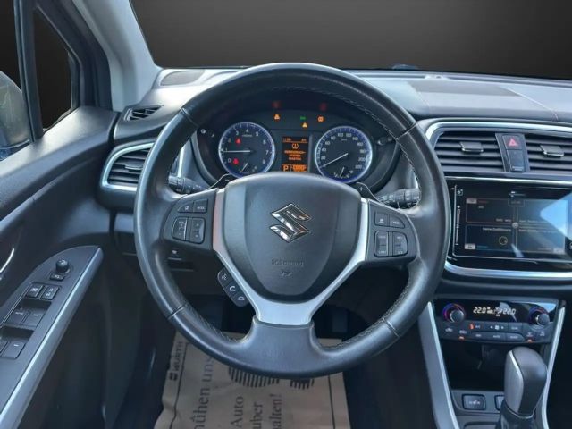 Suzuki SX4 S-Cross Hybrid Shine