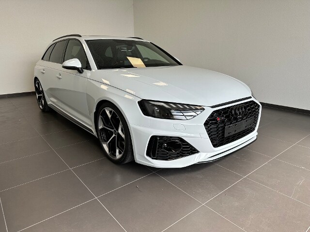 Audi RS4 Avant Quattro
