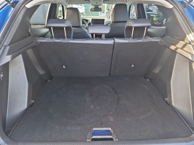 Peugeot E-2008 Allure Pack