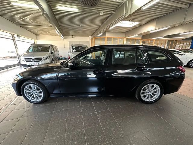BMW 320 320d Touring xDrive