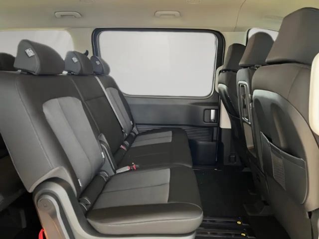 Hyundai Staria Trend