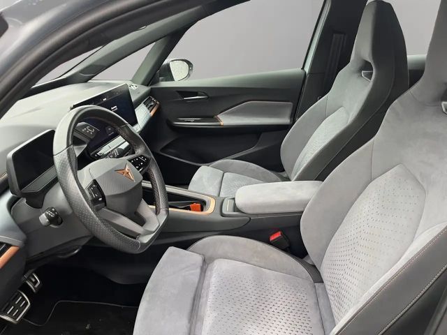 Cupra Born Schalensitze - HuD - Wärmepumpe - Tech M