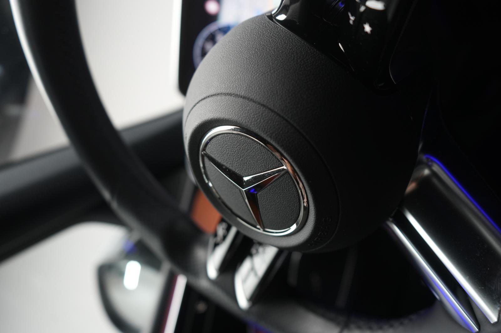 Mercedes-Benz C 220 AMG Line C 220 d Sedan