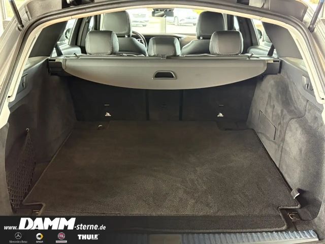 Mercedes-Benz E 220 AVANTGARDE E 220 d Estate