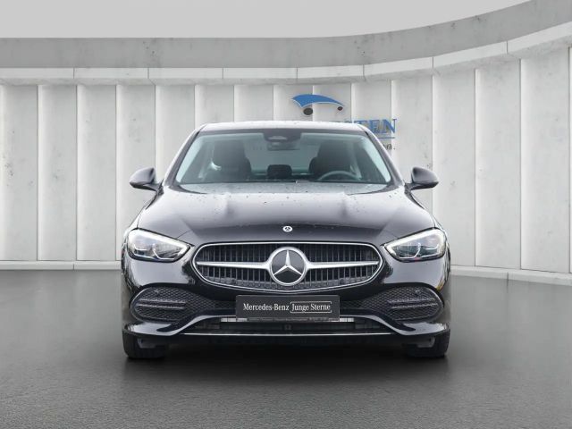 Mercedes-Benz C 180 Sedan