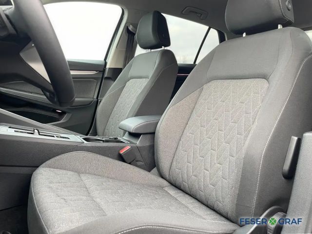 Volkswagen Golf 1.5 eTSI DSG Life