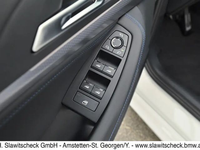 BMW 218 218d Active Tourer Sedan