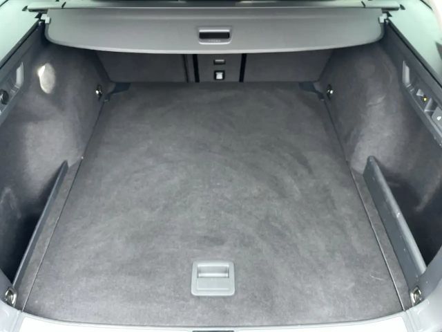 Volkswagen Passat 1.5 eTSI Business Variant