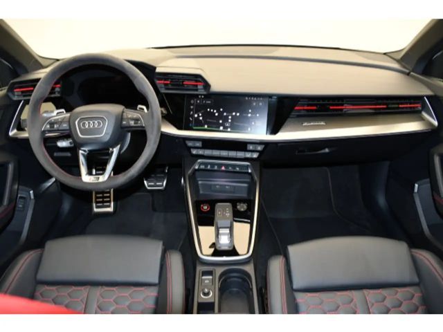 Audi RS3 Quattro S-Tronic Sedan