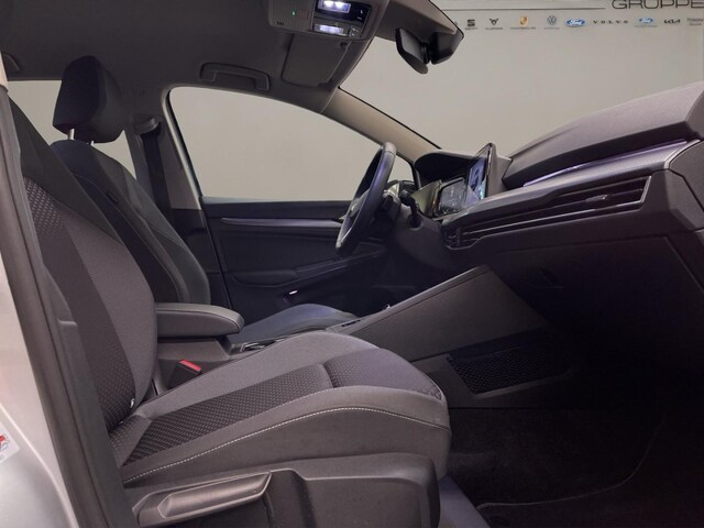 Volkswagen Golf 1.5 eTSI Golf VIII