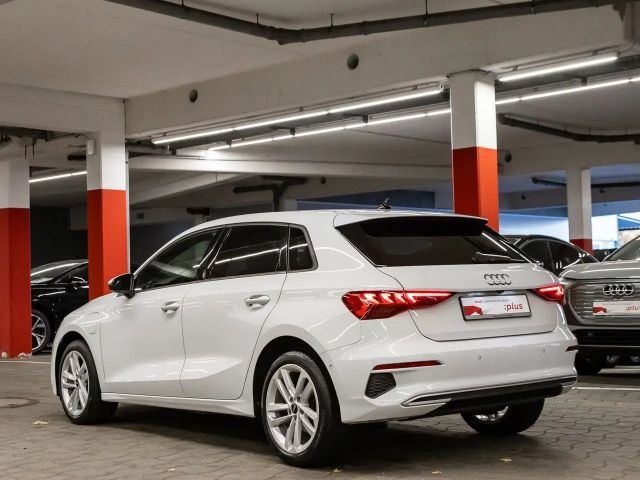 Audi A3 40 TFSI Hybride Sedan