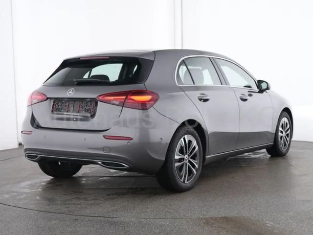 Mercedes-Benz A 200 Progressive