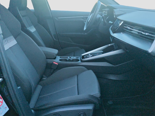 Audi A3 30 TDI S-Tronic Sedan