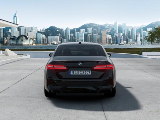 BMW 520 520d M-Sport Sedan