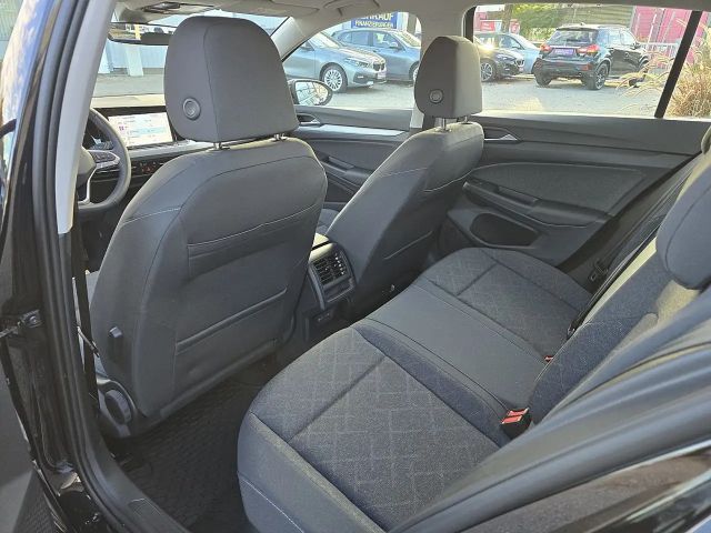 Volkswagen Golf 1.5 eTSI DSG Life