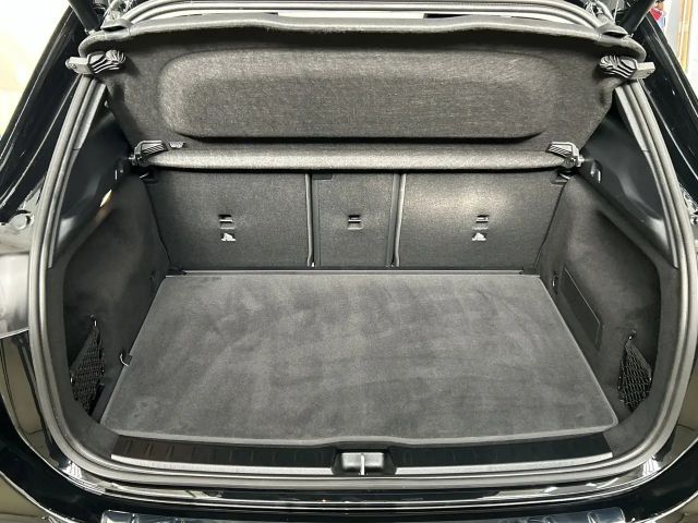 Mercedes-Benz GLA 180 GLA 180 d Progressive