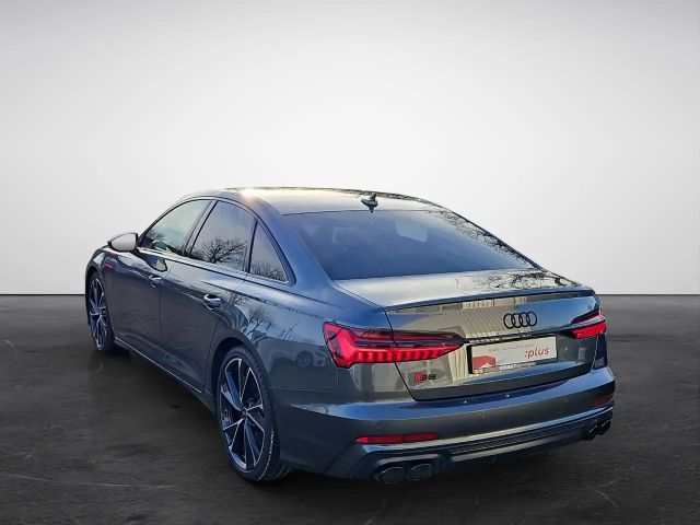 Audi S6 Quattro Sedan