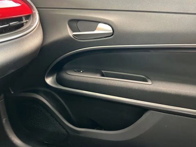 Fiat 600e Elektro RED