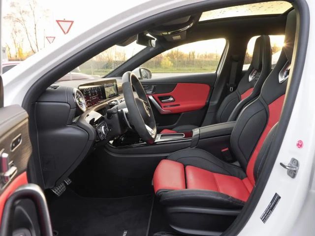 Mercedes-Benz A 35 AMG 4MATIC AMG Line