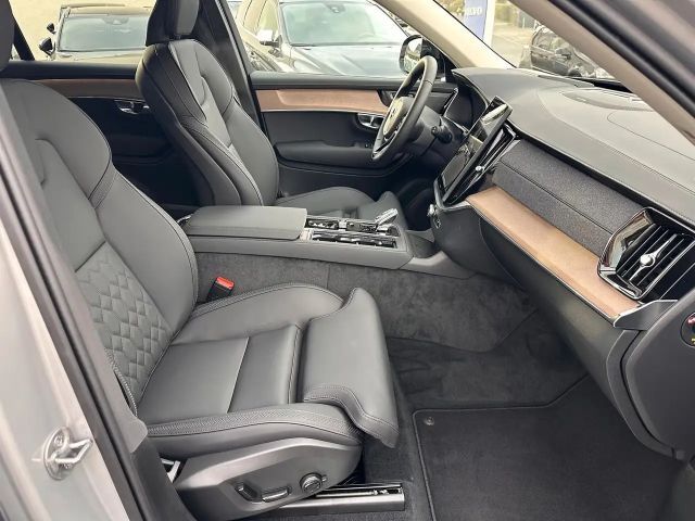 Volvo XC90 AWD Plus T8