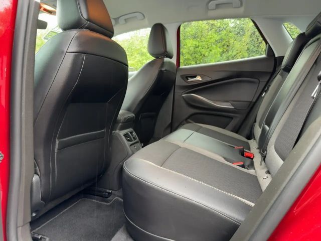 Opel Grandland X Elegance Hybrid