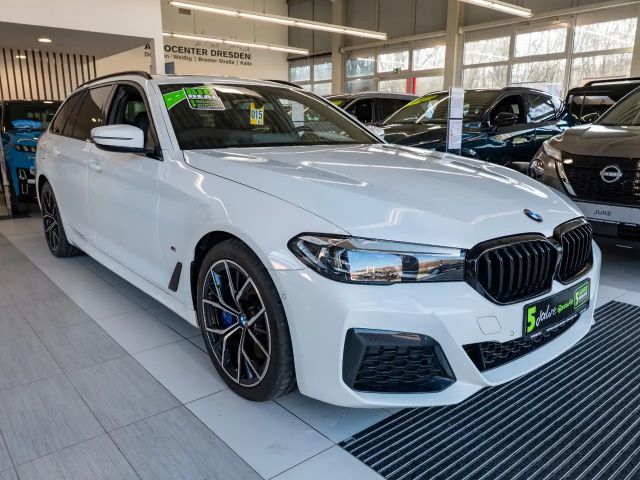 BMW 540 540d M-Sport Touring xDrive