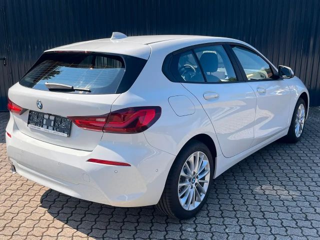BMW 116 116i 5-deurs Sedan
