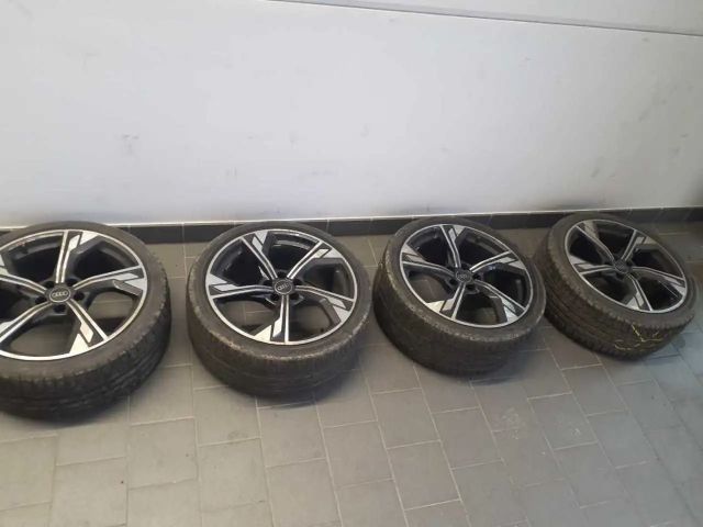 Audi A4 35 TDI Avant S-Line S-Tronic