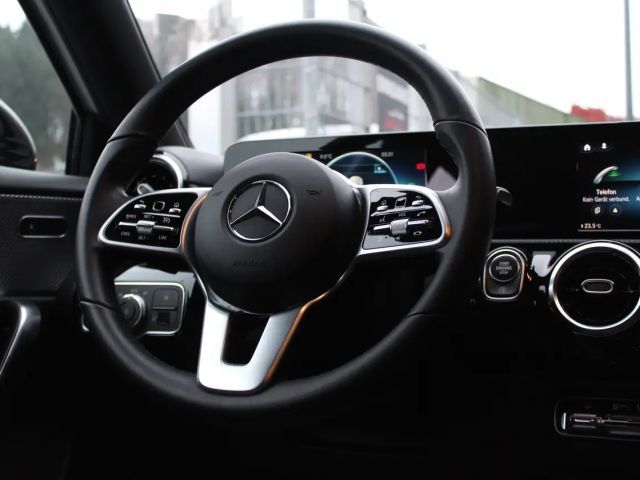 Mercedes-Benz A 180 A 180 d Hatchback