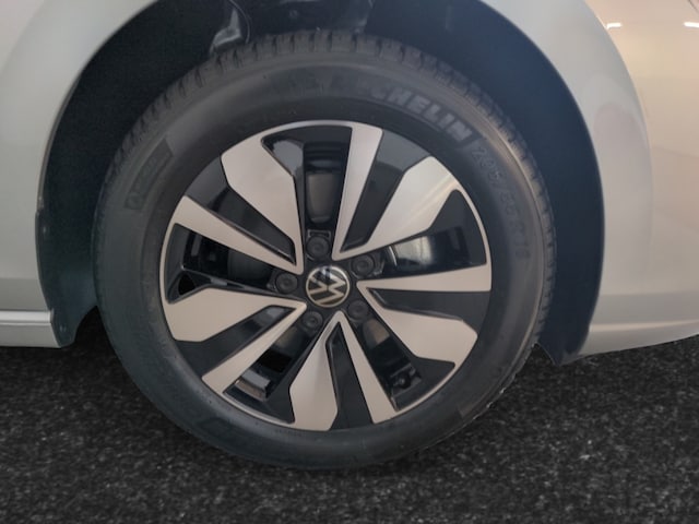 Volkswagen Golf 2.0 TDI DSG Golf VIII