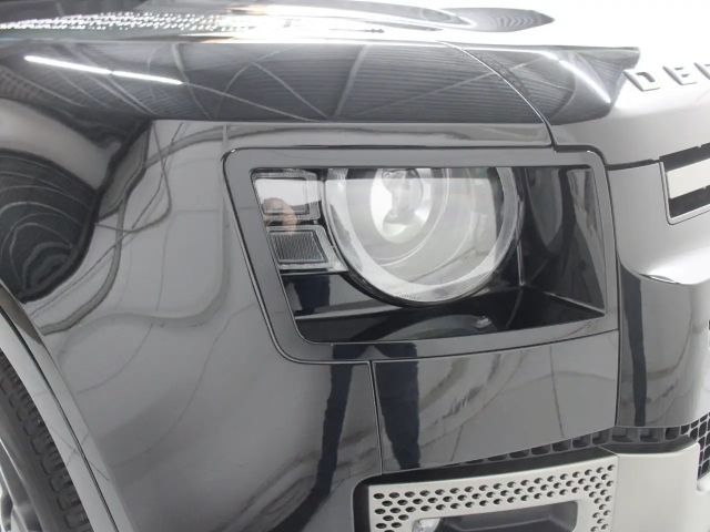 Land Rover Defender D250 Dynamic SE