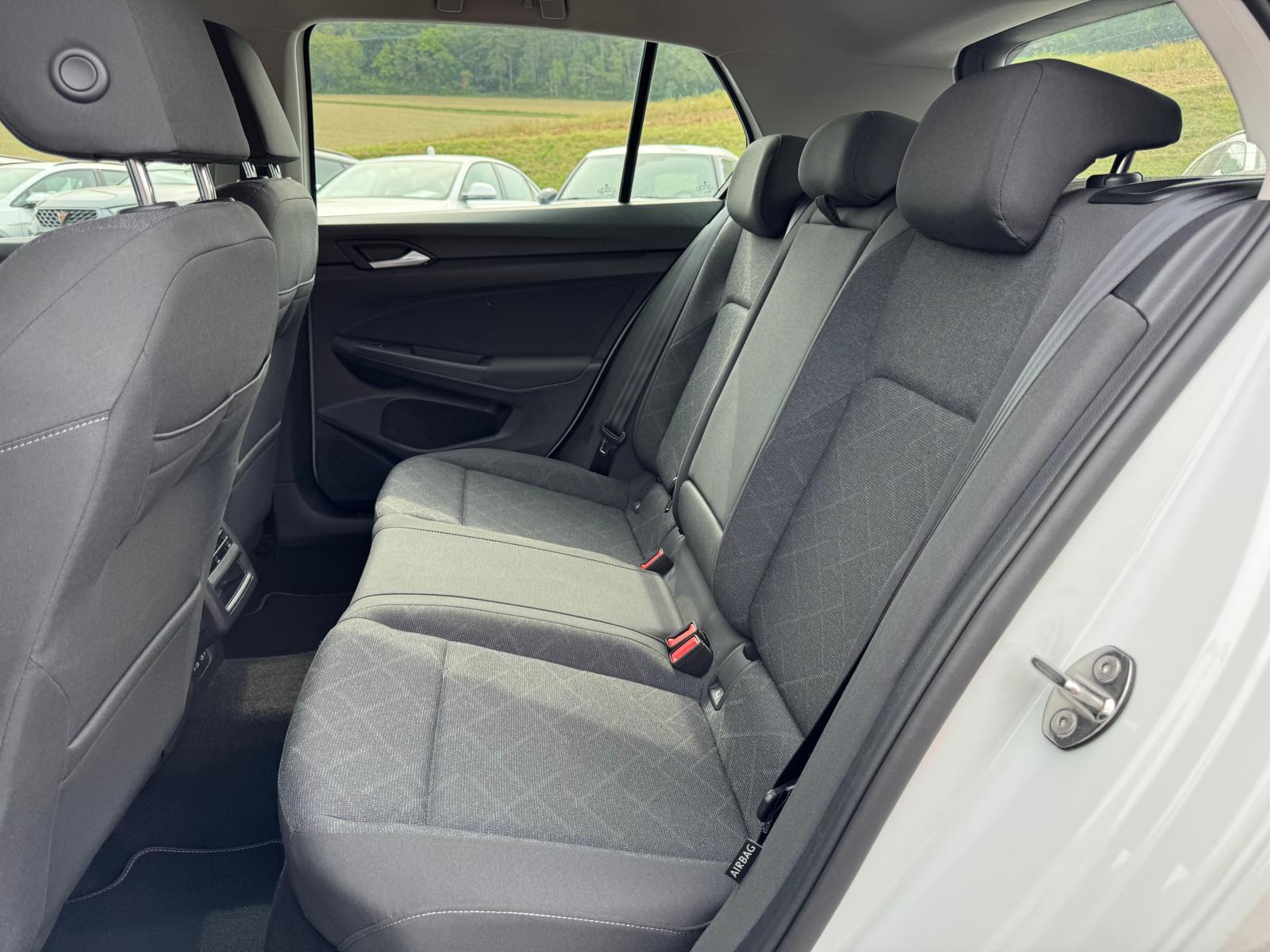 Volkswagen Golf 1.5 TSI Golf VIII Life