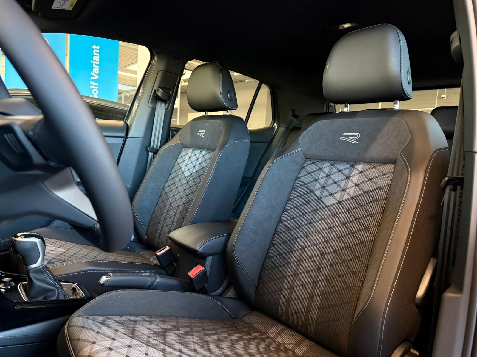 Volkswagen T-Cross 1.0 TSI DSG R-Line