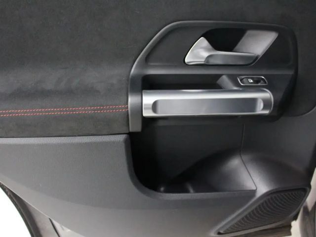 Mercedes-Benz EQB 350 4MATIC AMG Line