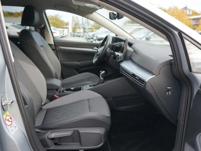 Volkswagen Golf 1.5 TSI Golf VIII IQ.Drive