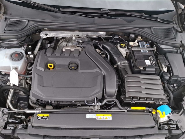 Volkswagen Golf 1.5 TSI DSG Life Variant