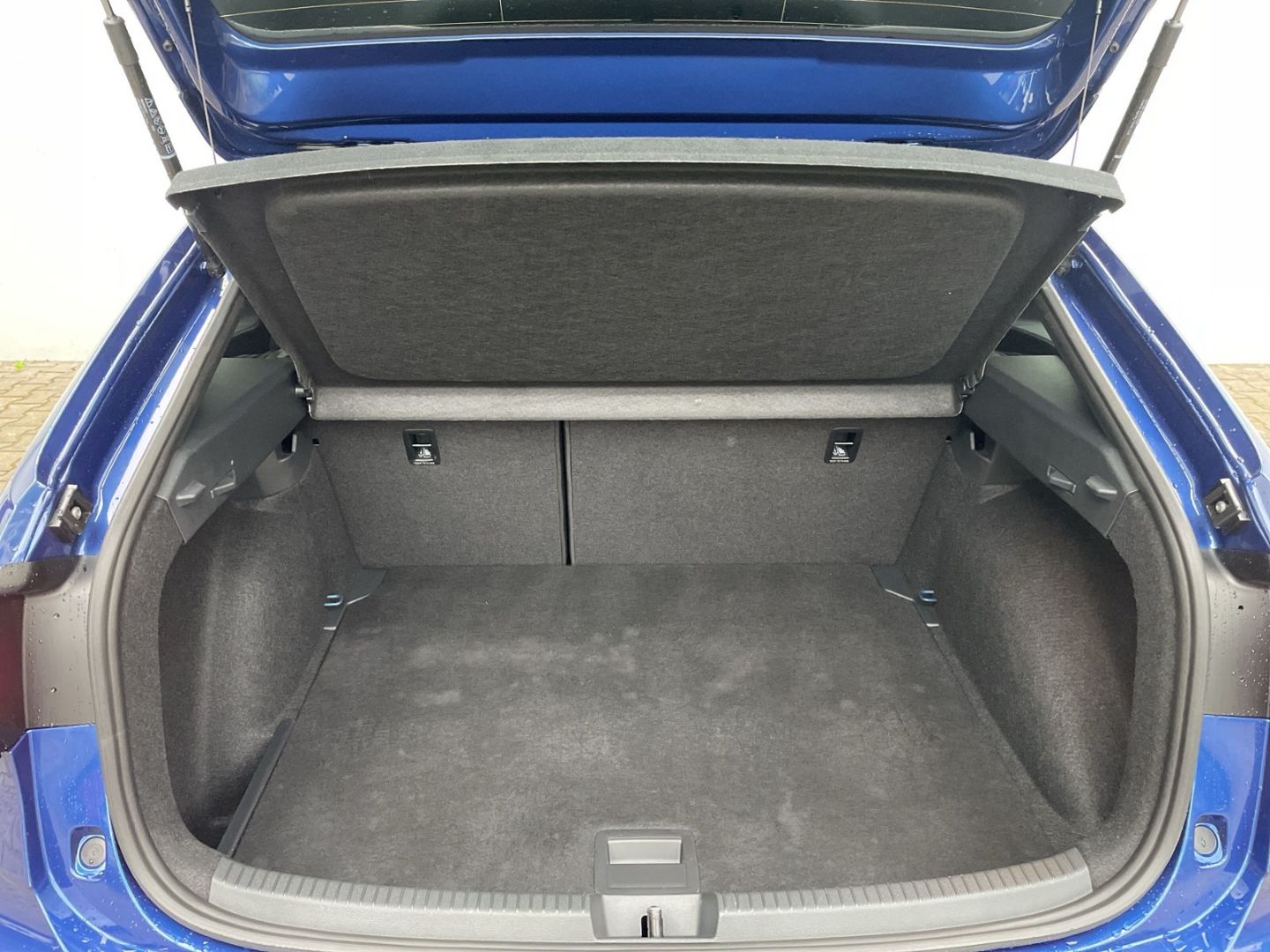 Volkswagen Taigo 1.0 TSI DSG R-Line Style