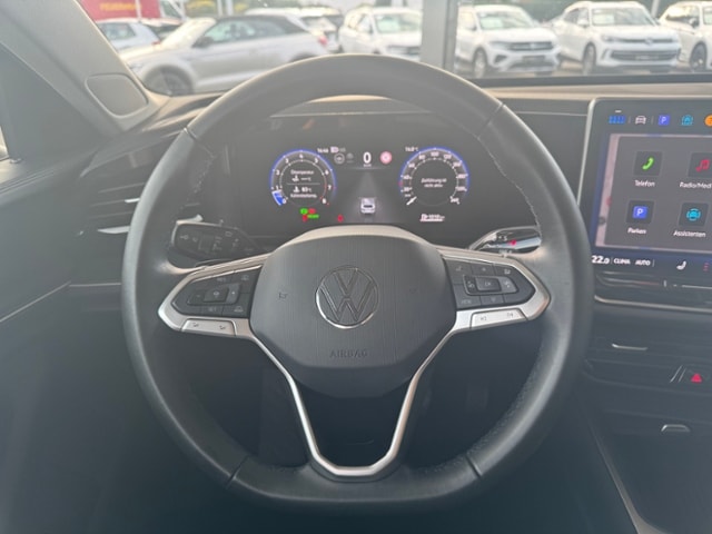 Volkswagen Passat 1.5 eTSI DSG IQ.Drive Variant