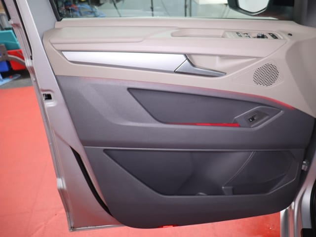 Volkswagen Multivan 2.0 TDI DSG Lang T7