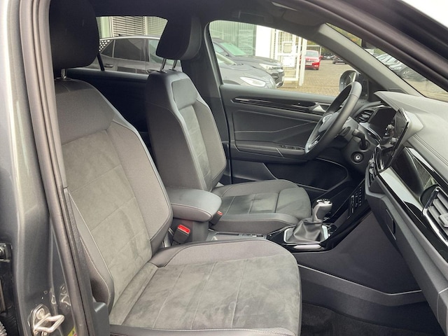 Volkswagen T-Roc 1.5 TSI DSG R-Line