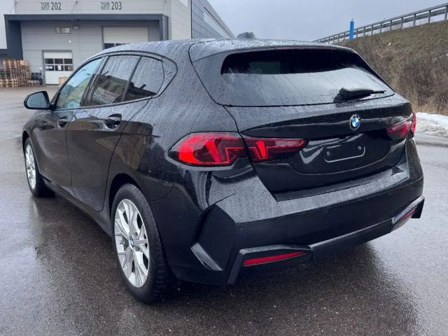 BMW 118 118d Sedan