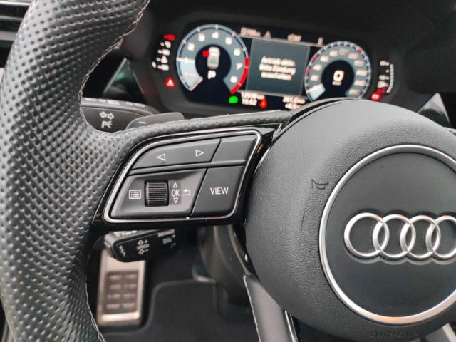 Audi A3 30 TFSI S-Tronic Sedan